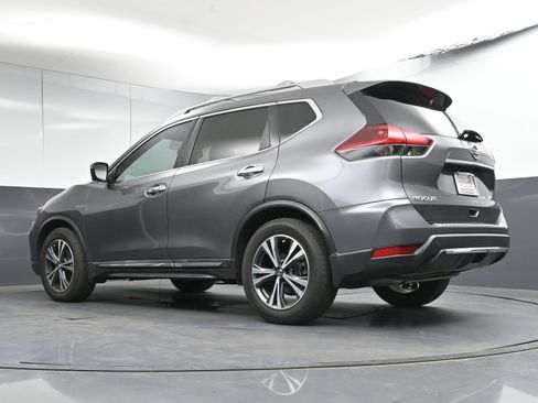 Used 2018 Nissan Rogue SL image 29