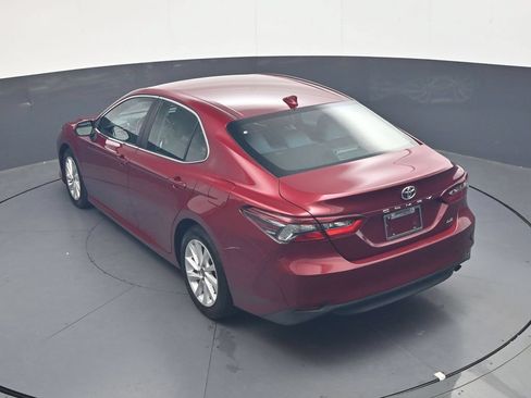 Used 2022 Toyota Camry LE FWD image 25