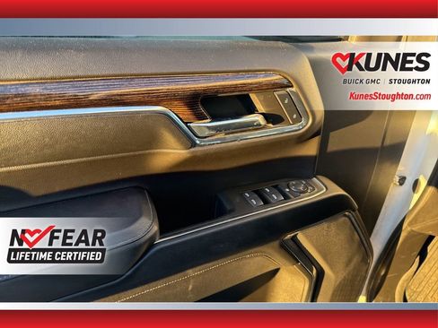 Used 2024 GMC Sierra 1500 SLE image 13