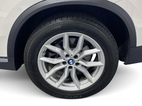 Used 2022 BMW X5 xDrive40i AWD/4WD image 7