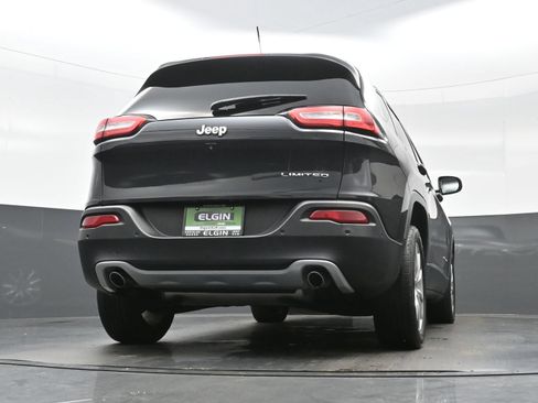Used 2014 Jeep Cherokee Limited w/ Technology Group FWD image 32