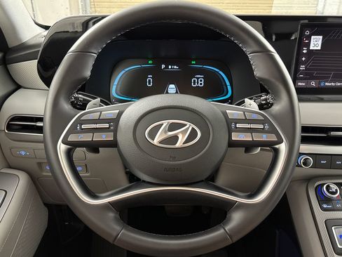 Used 2024 Hyundai Palisade SEL FWD image 14