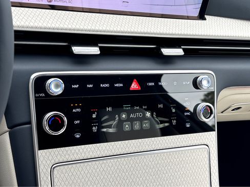 New 2026 Genesis GV80 3.5T Prestige image 17