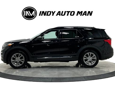 Used 2021 Ford Explorer XLT w/ Equipment Group 202A AWD/4WD image 7