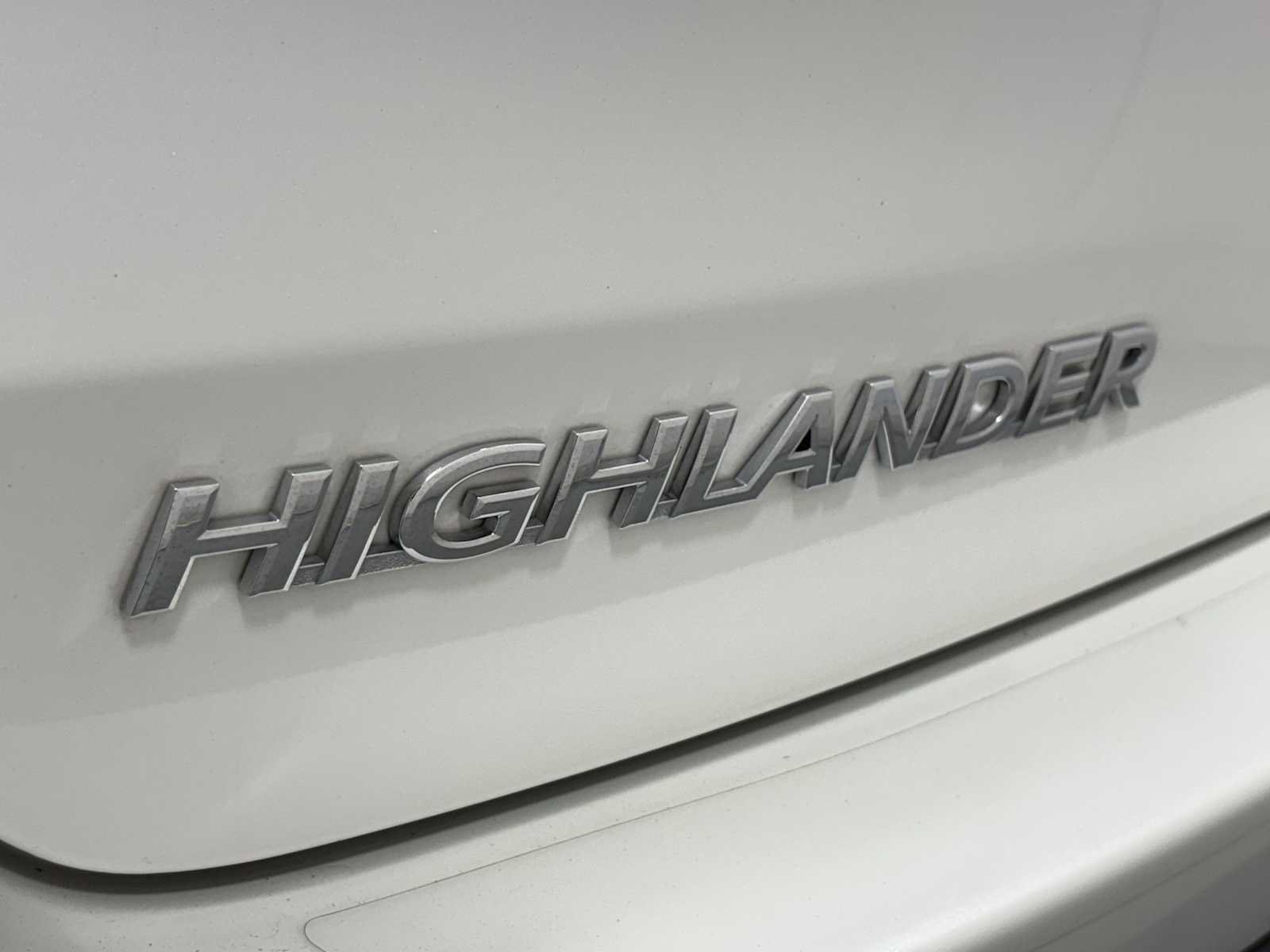 Certified 2019 Toyota Highlander Limited AWD/4WD image 30