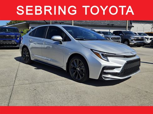 Certified 2025 Toyota Corolla SE image 1