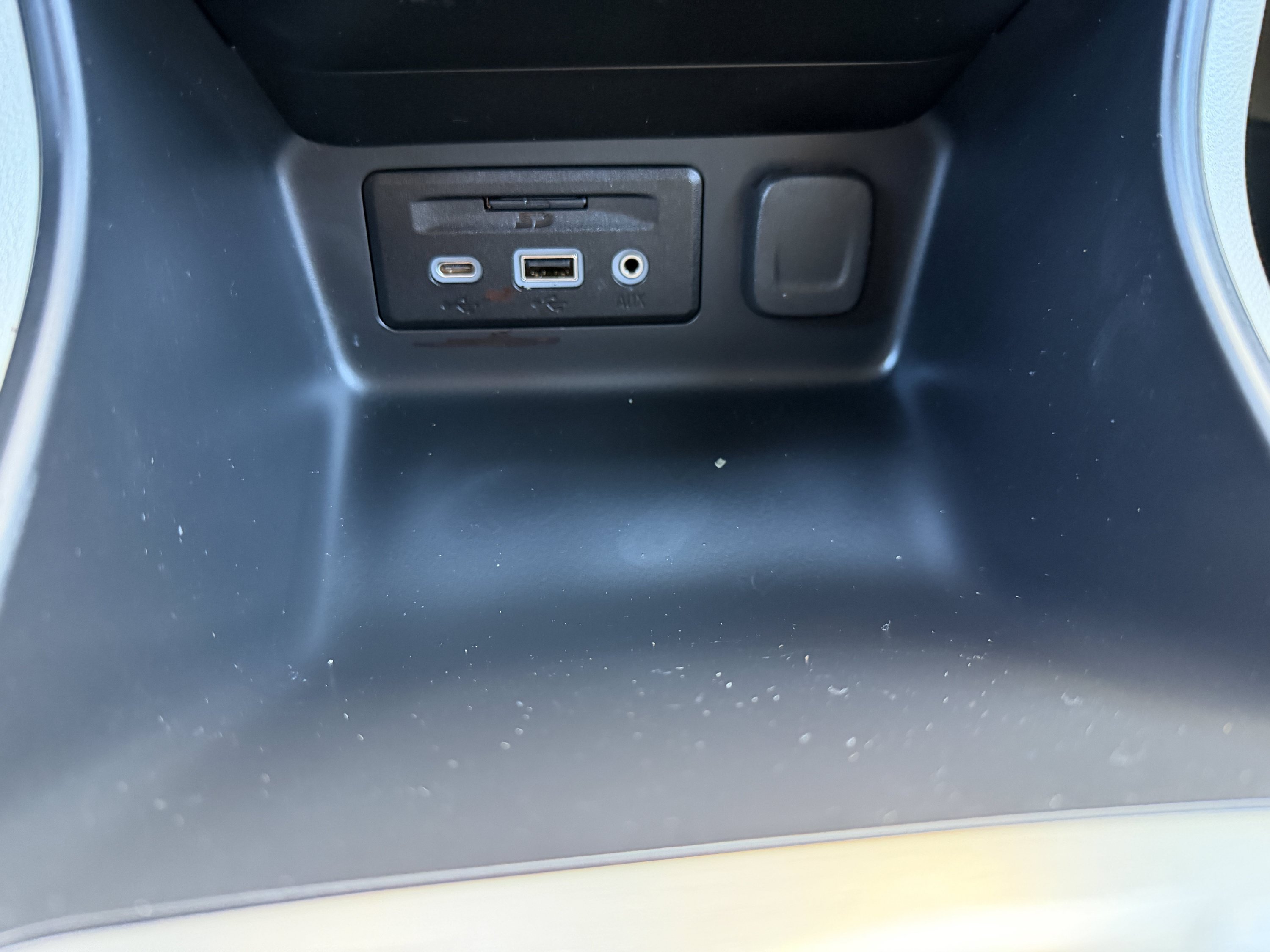 Used 2024 GMC Terrain Denali w/ LPO, Floor Liner Package AWD/4WD image 39