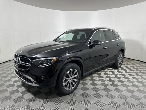New 2026 Mercedes-Benz GLC 300 4MATIC image 3