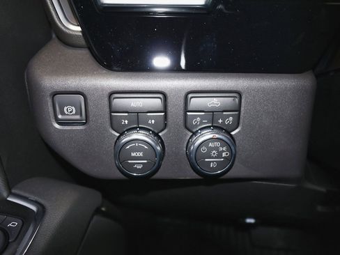 New 2026 GMC Sierra 1500 Elevation image 21