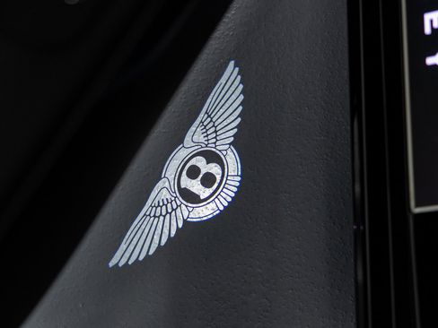 New 2026 Bentley Flying Spur Plug-In Hybrid image 21