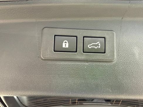 Used 2025 Subaru Outback Onyx Edition AWD/4WD image 26