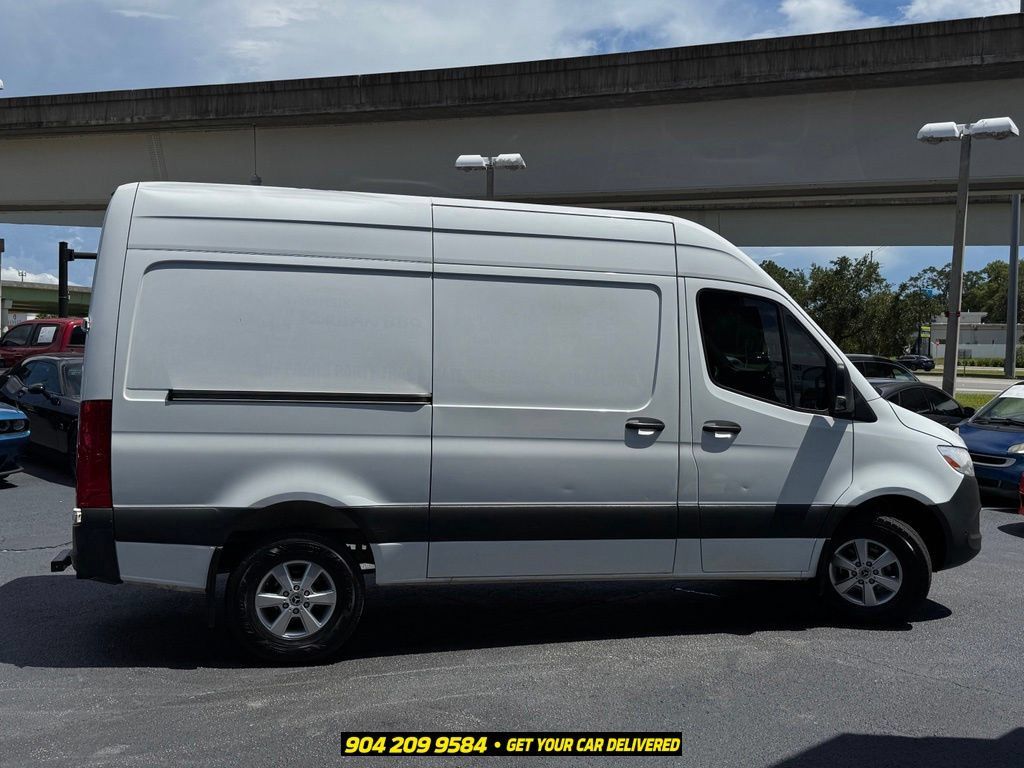 Used 2023 Mercedes-Benz Sprinter 2500 image 8