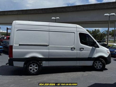 Used 2023 Mercedes-Benz Sprinter 2500 image 8