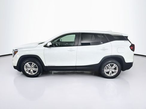 Used 2024 GMC Terrain SLE FWD image 4