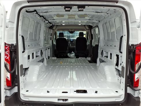Used 2025 Ford Transit 150 Low Roof AWD image 4