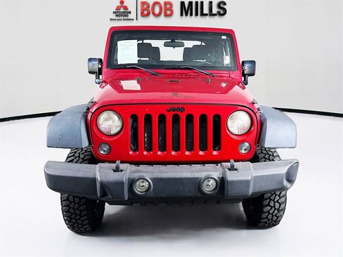 Used 2014 Jeep Wrangler Sport image 2