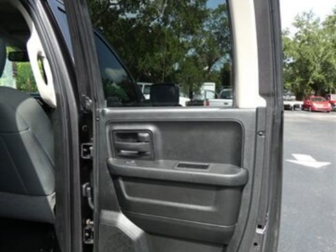 Used 2018 RAM 1500 Express RWD image 53