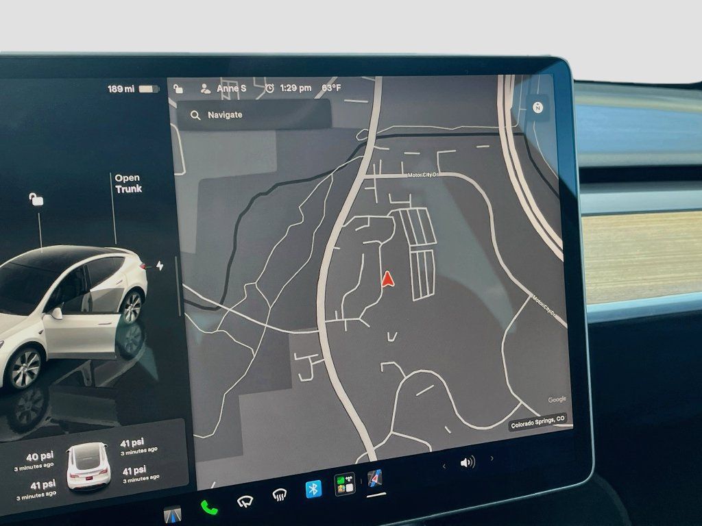 Used 2024 Tesla Model Y Long Range AWD/4WD image 12