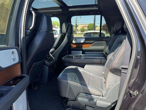 Used 2023 Lincoln Navigator L Black Label AWD/4WD image 15