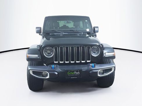 Used 2023 Jeep Wrangler Unlimited Sahara w/ Cold Weather Group AWD/4WD image 2
