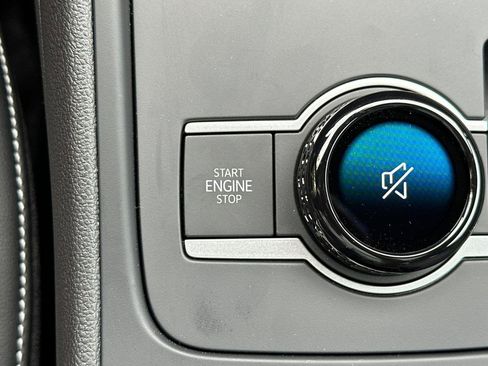 New 2026 Volkswagen Tiguan SE R-Line image 21