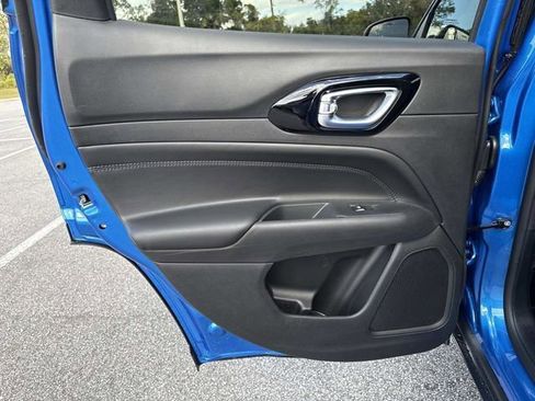 New 2026 Jeep Compass Latitude image 9