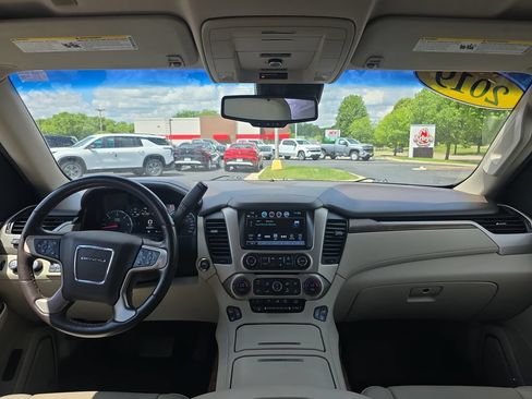 Used 2019 GMC Yukon Denali AWD/4WD image 15