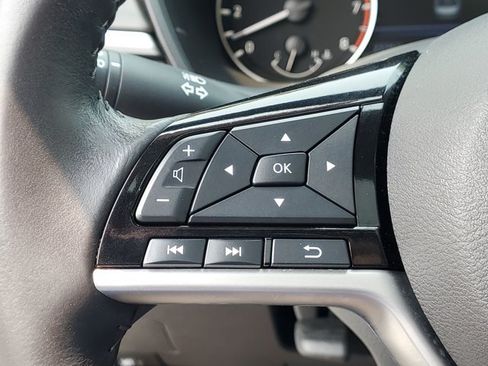 Certified 2023 Nissan Altima 2.5 SV w/ SV Premium Package AWD/4WD image 10