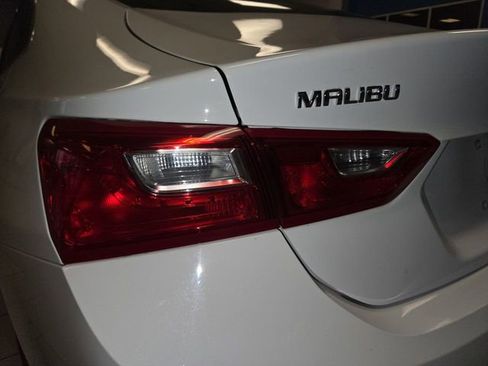 Used 2024 Chevrolet Malibu LT image 27