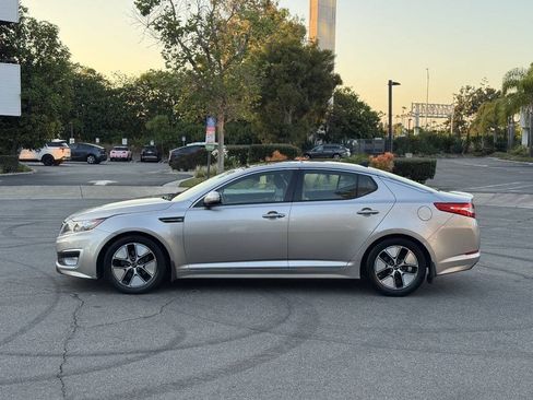 Used 2013 Kia Optima EX FWD image 2