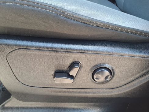 Used 2022 RAM 1500 Big Horn AWD/4WD image 21