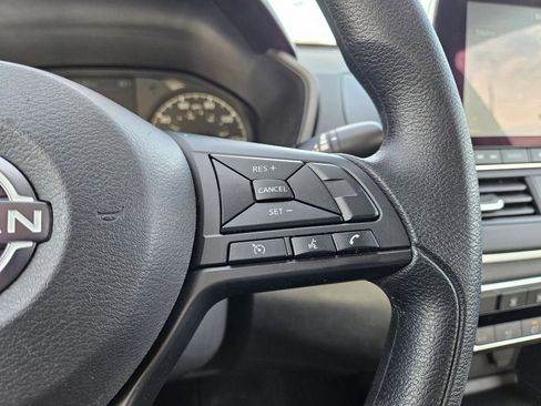 Used 2025 Nissan Altima 2.5 S image 13