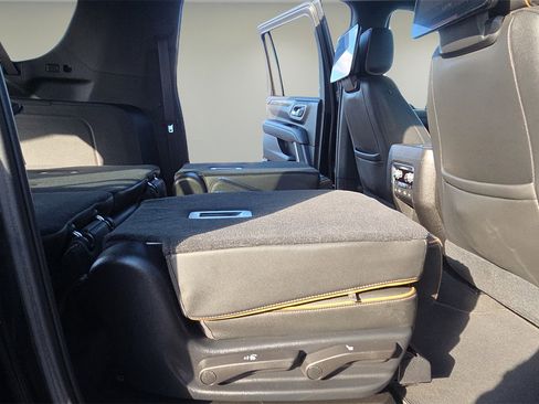 Used 2021 GMC Yukon XL AT4 w/ AT4 Premium Package image 23