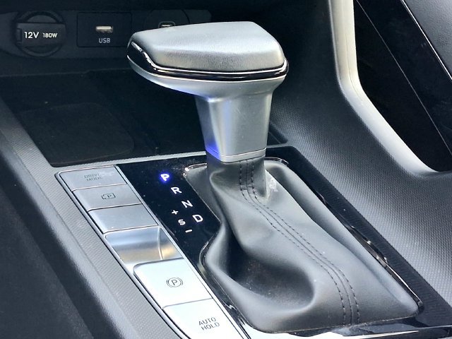 Used 2025 Hyundai Elantra SEL FWD image 23