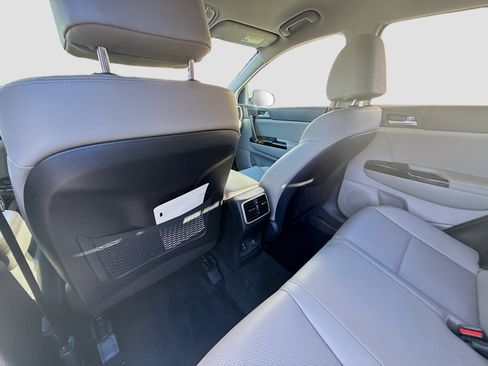 Used 2021 Kia Sportage EX image 24