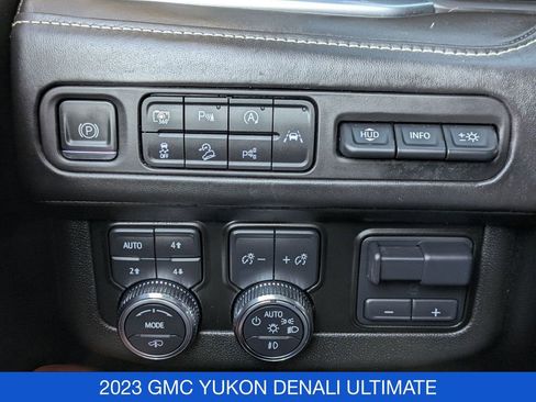 Used 2023 GMC Yukon Denali Ultimate image 9