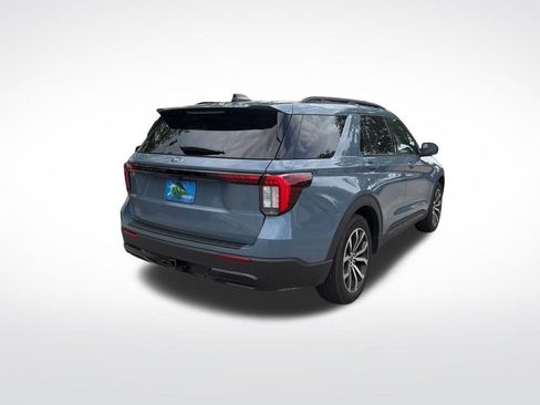 Used 2025 Ford Explorer ST-Line image 5