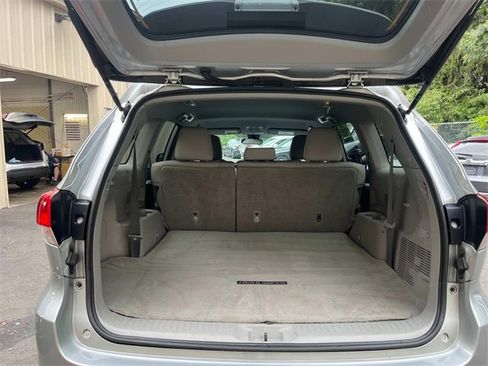 Used 2019 Toyota Highlander LE image 26