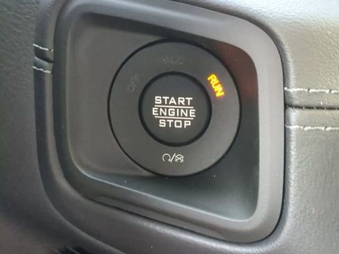 New 2025 Jeep Gladiator Rubicon image 29