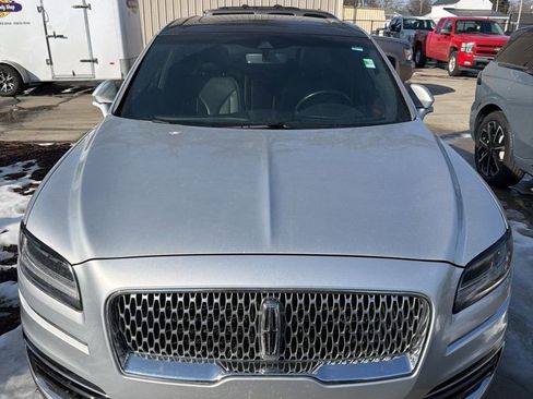 Used 2019 Lincoln Nautilus Reserve image 2