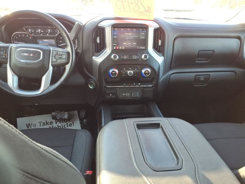 Used 2022 GMC Sierra 1500 Elevation image 14