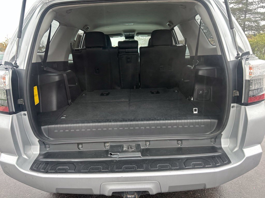 Used 2016 Toyota 4Runner SR5 RWD image 17