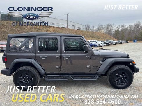 Used 2025 Jeep Wrangler Sport image 9