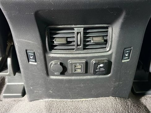 Used 2021 Nissan Titan PRO-4X w/ Pro-4x Convenience Package AWD/4WD image 26