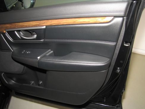 Certified 2022 Honda CR-V Touring image 21