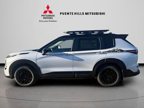 New 2026 Mitsubishi Outlander AWD image 8