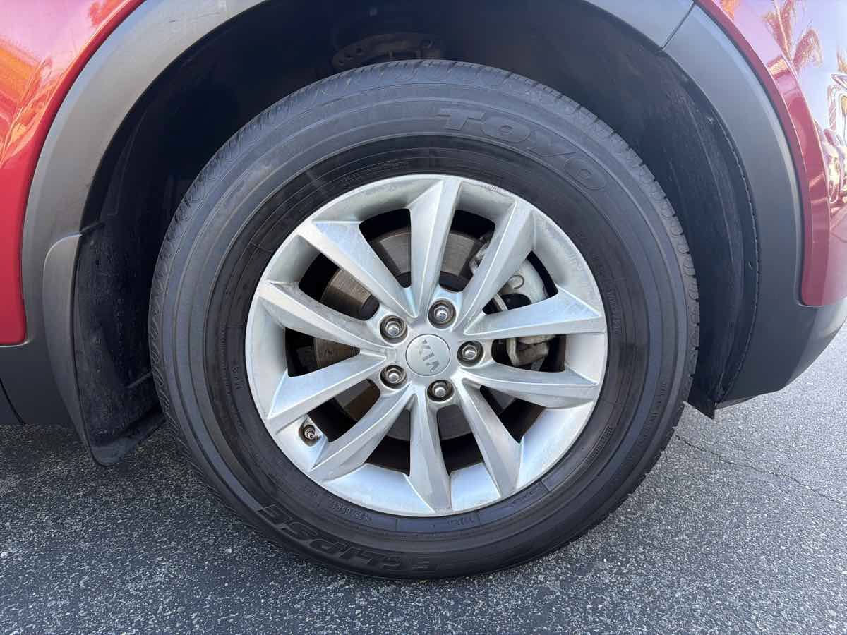 Used 2016 Kia Sorento FWD w/ LX Convenience Package image 44