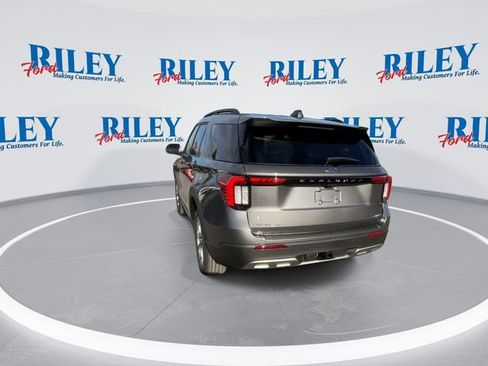 New 2026 Ford Explorer Active w/ Active Comfort Package image 6