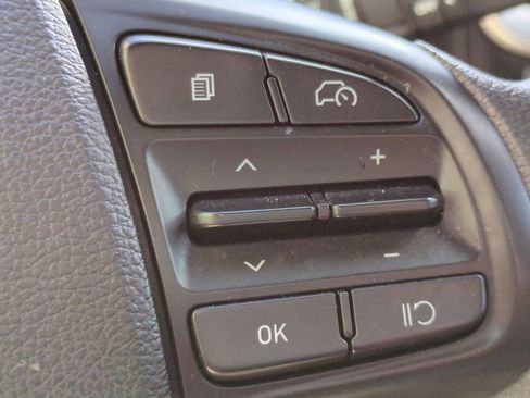 Certified 2023 Hyundai Venue SE w/ Cargo Package image 24