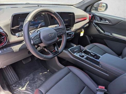 New 2026 Chevrolet Equinox RS w/ Convenience Package III FWD image 3